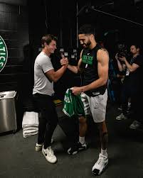 When JT met Drake 🤝