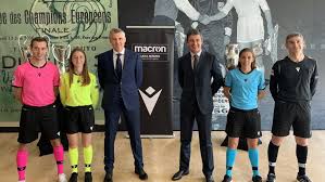 Garments for running, football, rugby, basketball, volleyball and plenty more. Macron Unterzeichnet Dreijahresvertrag Und Wird Offizieller Uefa Ausruster Fur Die Schiedsrichter Die Uefa Uefa Com