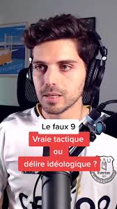 Le faux 9, t'en penses quoi de cette tactique amigo ? #footballtiktok  #tiktoksports #tiktokfoot
