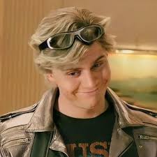 Evan Peters is QUICKSILVER