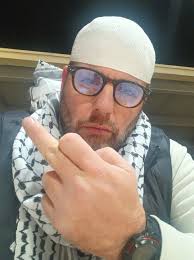 Joe Candelaria (@JoeCandelaria4)