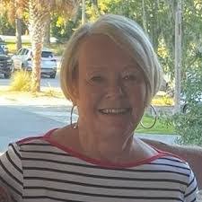 Carolyn Corum's Instagram, Twitter & Facebook