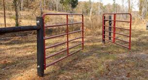 Good fences make good neighbors, but they don't have to be landscaping along fence acreage landscaping farmhouse landscaping backyard fences landscaping ideas driveway entrance. How To Hang A Farm Gate Fence 11 Steps With Pictures Instructables
