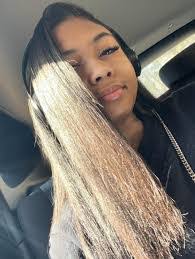 Sheena Stinson's Instagram, Twitter & Facebook