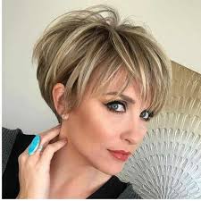 Long bob, messy bob, wavy bob. Bob Frisuren Kurz Gestuft Neue Frisuren Fur Frauen 2018 Tolle Kurze Haare Kurzhaarfrisuren Kurzhaarschnitte