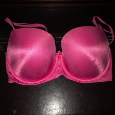 Post back your return items to pink parrot marketing, po box 5198, q supercentre, mermaid waters qld 4218 & include your original order number. Pink Bra Is 38c Has Minor Wear Black Bandeau Is Large Only Flaw Is Small Pink Logo On Back Barley Noticeable All Flaws Bra Victoria Secret Bras Black Bandeau