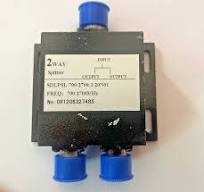 2-Way Power Splitter 700 -2700 MHz NEW
