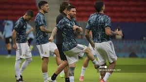 Group play in the continental tournament came to a close with a pair of matches that saw lionel messi break an argentina record in a. Mq5d8v7eabeyim