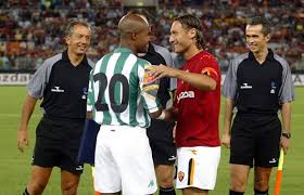 El partido está programado para el 7 de agosto y servirá como presentación de los verdiblancos ante su afición de. Historia Del Real Betis Roma Betis Amistoso 2003 Historia Del Real Betis