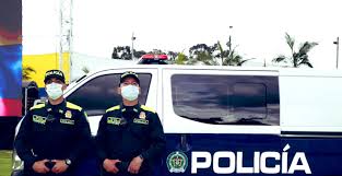 Nos comentan que antes de que las fuerzas operativas de la policía federal pasaran a formar parte de la guardia nacional (gn), se les entregaron uniformes tácticos que estaban guardados en bodegas desde hace más de dos. Los Nuevos Uniformes Y Patrullas De La Policia Nacional