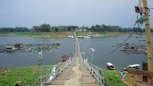 Contoh danau di negara kita sebagai penghasil ikan air tawar antara lain danau poso dan danau tempe di sulawesi. Tag Waduk Saguling Tribun Jabar