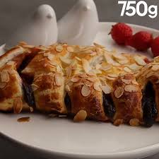 Recette Tresse Feuilletee Chocolat Fraises En Video Video Recette Video Recette Avec Des Fraises Feuillete Chocolat Recette