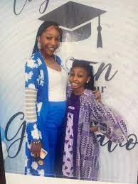 𝗠𝗶𝘀𝘀𝗶𝗻𝗴 𝗙𝗥𝗦𝗖 𝗼𝗳𝗳𝗶𝗰𝗲𝗿, 𝗱𝗮𝘂𝗴𝗵𝘁𝗲𝗿 𝗳𝗲𝗮𝗿𝗲𝗱  𝗸𝗶𝗹𝗹𝗲𝗱 𝗯𝘆 𝗢𝘀𝘂𝗻 𝗵𝗲𝗿𝗯𝗮𝗹𝗶𝘀𝘁 A missing FRSC officer,  Funmilayo Lasisi, and her daughter were tragically found dead and mutilated  at a suspected herbalist's den in ...