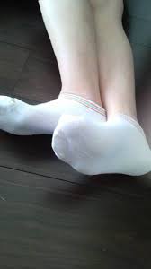 高校生スニーカーソックス フェチ(無地)｜売買されたオークション情報、yahooの商品情報をアーカイブ公開 - オークファン（aucfan.com）