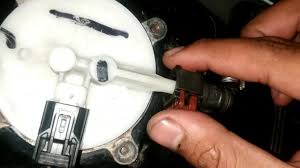 Itulah beberapa pengalaman cintamobil.com sendiri yang mengenai beberapa tanda yang menunjukkan fuel pump rusak. Masalah Fuel Pump Rosak Lagenda 115zr Fuel Injection Youtube