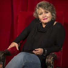 Born 24 december 1949) is a romanian actor, writer, and politician. Sotia Lui Mircea Diaconu Probleme Mari De Sanatate Diana Lupescu Nu Si Mai Poate Folosi Un Picior Actrita Va Primi O Proteza Care Ii Va Inlocui Articulatiile Genunchiului Stirile Kanal D