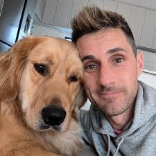 Teddy Bell's Instagram, Twitter & Facebook