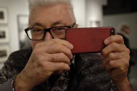 Famed photographer Bill Owens relives classic 'Suburbia'