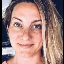 Angie Gillard's Instagram, Twitter & Facebook