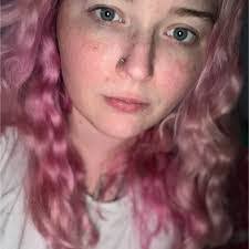 Cassandra Lentz's Instagram, Twitter & Facebook