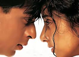This movie couldn't do well at the indian box office but proved superhit overseas. 20 Years Of Dil Se Why This Thriller Musical Was A Brave Attempt And Would Have Got Into Problems In Today S Intolerant Times Bollywood News Bollywood Hungama