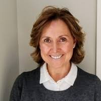 Manon Roy's Instagram, Twitter & Facebook