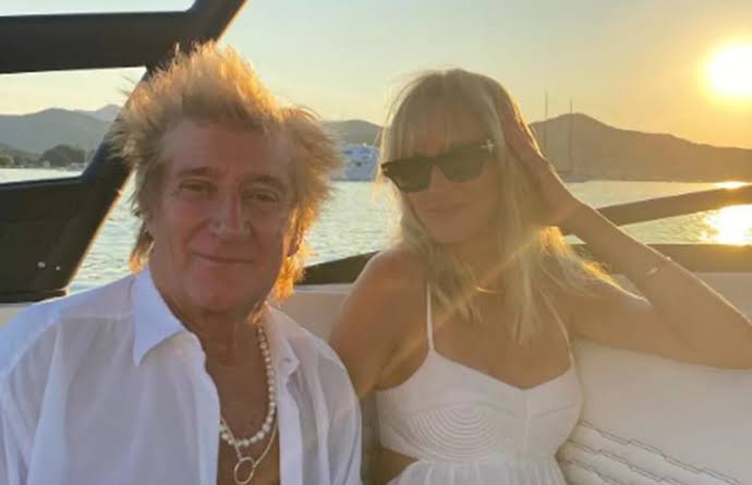 How rich are Rod Stewart's eight children?