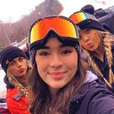 Aaron Dern's Instagram, Twitter & Facebook