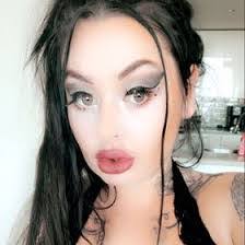 Darlene Sexton's Instagram, Twitter & Facebook