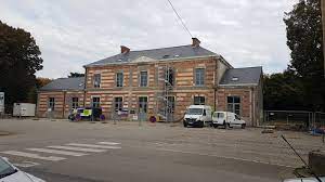 Le guichet sncf va retrouver la gare en 2021. Gare De Pontivy Wikipedia