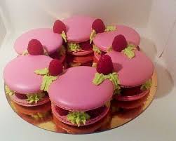 Macaron Fleur Pistache Et Framboise Recette Macaron Macaron Pistache Macaron Framboise