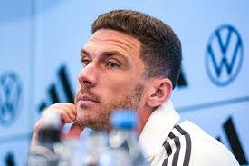 Thomas Siehl's Instagram, Twitter & Facebook