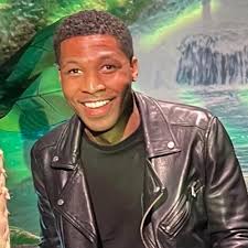 Villanova MA English Alumni Career Paths Villanova English MA graduates  have job titles like producer, director, editor, analyst