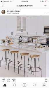 Epingle Par Melissa Kuhn Sur Addition Remodel Designs De Petite Cuisine Cuisine Condo Cuisine Appartement