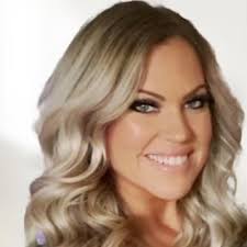 Kristy Hodge's Instagram, Twitter & Facebook