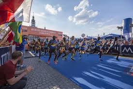 Caroline kangogo, the prime suspect in the murder of two suspected men including a police officer, has sent a chilling message to her estranged husband, a senior police officer attached to the maritime police unit in mombasa. 6 Mattoni Budweis Halbmarathon Am 3 Juni 2017 Justus Kangogo Und Agnes Barsosio Trotzen Der Hitze Helmut Winter Berichtet