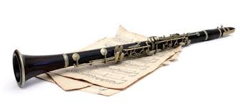 Les improvisations de johnny dodds à la clarinette dans les orchestres de louis armstrong et de king oliver offraient un contraste précieux au son des trompettes. Histoire De La Clarinette
