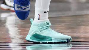 I don't talk trash, i just go at them every opportunity i get, damian said in a statement. Damian Lillard S Shoes Mom Honored With Adidas Dame 5 Heavy Com