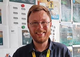 Darryl Dowell's Instagram, Twitter & Facebook