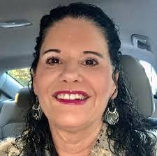 Tracy Lewis's Instagram, Twitter & Facebook