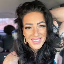 Sarah (@blushnailsbysarah) • Instagram photos and videos