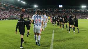 Si alguna de las filiales de fuerzas básicas del club o el club de la liga mx femenil al que apliqué el párrafo anterior avanzara a la fase final, el club deberá continuar con. Final Chivas Vs Pachuca Liga Mx Femenil En Vivo Un1on Jalisco