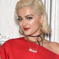 Ver más música de ozuna. Ozuna Presenta El Videoclip De Del Mar Su Colaboracion Con Sia Y Doja Cat Mira El Video Y La Letra Los40 Urban Los40