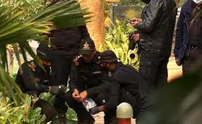 A cctv footage of the israel embassy blast site has revealed that a cab had dropped two persons near the embassy and it is yet to be ascertained whether these people have any role in the explosion. Israel Embassy Blast New Delhi Special Nsg Team To Analyse Explosives From Blast Near Israel Embassy
