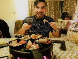 And how about an appelbol, or kersenvlaai with your 8pm coffee.sounds. Gourmetten A Gezellige Evening Of Classic Dutch Dining Dutchreview