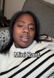 People are annoying. #alexcooper #halliebatchelder #nyc