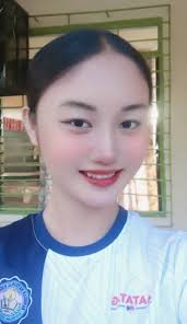 UPDATE] Filipina actresses Anne Curtis and Maymay Entranta, BLACKPINK  co-member Jisoo, Red Velvet's Yeri, and child model Ella Gross commented