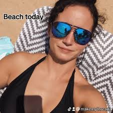 Renee Capps's Instagram, Twitter & Facebook