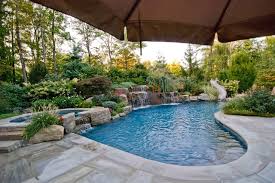 Browse pool landscaping on houzz. Swimming Pool Landscaping Ideas Bergen County Northern Nj Klassisch Pools New York Von Cipriano Landscape Design Custom Swimming Pools