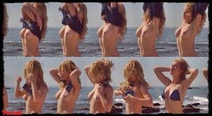 Oldukça güzel ve genç bir i̇talyan kızı olan carla (yuliya mayarchuk), erkek arkadaşı matteo'nun (jarno berardi) geleceği günü iple çekiyordur. Yuliya Mayarchuk Nude Celeb Forum